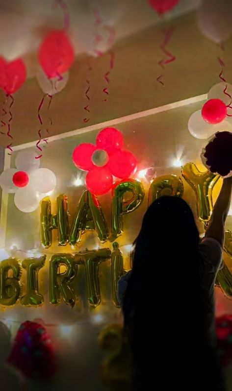 Real Cake Pic, Fake Birthday Snap, Birthday Snap, 15th Birthday Cakes, Party Night Club Aesthetic, Birthday Pic, Best Friend Dates, Happy Birthday Best Friend Quotes, Dark Beauty Photography