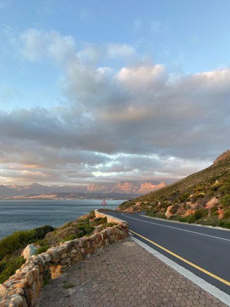 cape town, western cape, south africa Cape Town South Africa Aesthetic, Cape Town Vacation, Cape Town Travel, Western Cape South Africa, Mountain Aesthetic, Western Cape, Beautiful City, Pic Ideas, Cape Cod