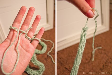 Finger Knit Yarn Leis - Tutorial | Designs By Miss Mandee Yarn Lei, Lei Tutorial, Finger Knit, Customer Gifts, Simple Craft, Finger Knitting, Crochet Needles, Stand Up Comedians, Arm Knitting