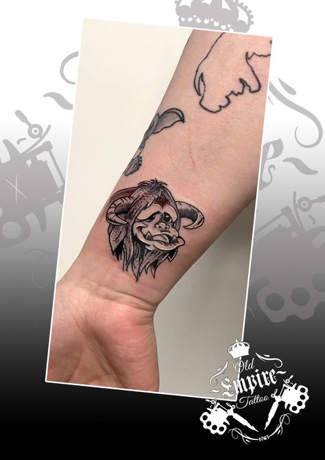 Firey Labyrinth Tattoo, Ludo Labyrinth Tattoo, Ludo Tattoo Labyrinth, Ludo Tattoo, Labyrinth Tattoo Ideas, Labyrinth Ludo, Ludo Labyrinth, Labyrinth Tattoo, Sick Tattoos