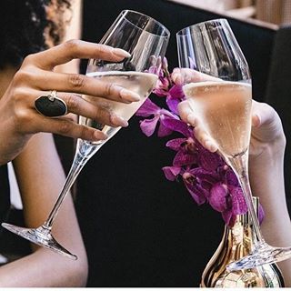 Jorge Adeler Collection (@jorgeadeler) • Instagram photos and videos Champagne Region France, Bbg Workouts, Champagne Drinks, White Grape, Champagne Region, Pink Toes, Downtown Dallas, Hands Holding, Gal Pal