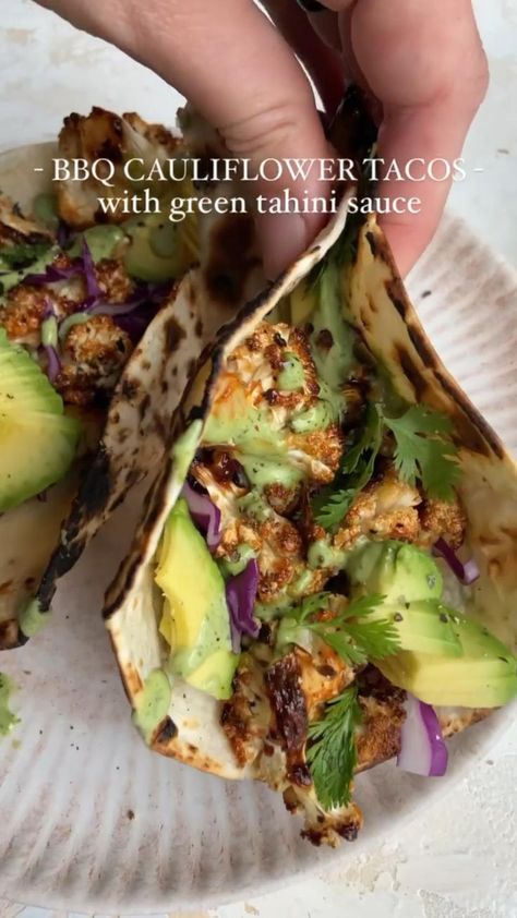 BBQ Cauliflower Tacos with Green Tahini Sauce: With @dishingouthealth in 2022 Green Tahini Sauce, Green Tahini, Bbq Cauliflower, Cauliflower Tacos, Tahini Sauce, Recipes Vegetarian, Veggie Dishes, Vegan Eating, Vegan Dishes