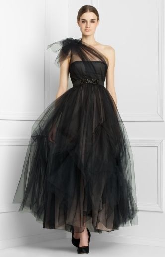 Black tulle. *sigh* Max Azria Dress, Black Tulle Dress, Alexander Wang Dress, Herve Leger Dress, Elegant Black Dress, Cheap Dresses Online, Tulle Gown, Black Tulle, Bcbgmaxazria Dresses