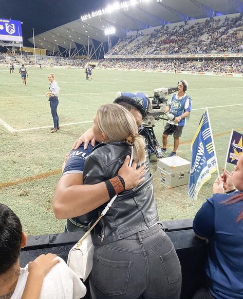 Rugby Girlfriend Aesthetic, Rugby Wife Aesthetic, Rugby Couple, Rugby Boyfriend, Rugby Girlfriend, Rugby Wag, Nfl Wife, Nfl Wives, Soft Boy Aesthetic