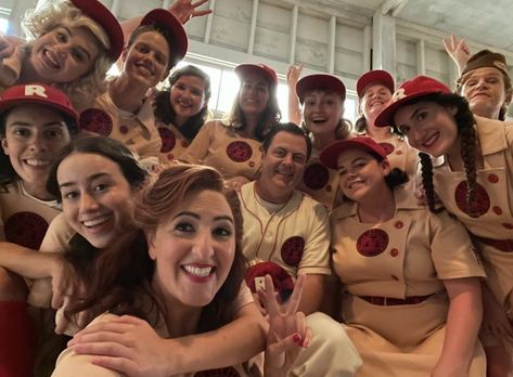 Peach Cosplay, Rockford Peaches, A League Of Their Own, League Of Their Own, His Dark Materials, Team Photos, Selfie Time, Girl Falling, Series Movies