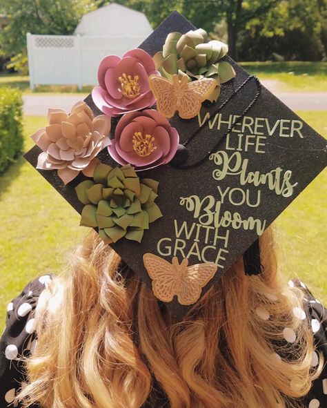 Plant Graduation Party, Plant Themed Graduation Party, Green Graduation Cap Designs, Plant Graduation Cap, Quotes For Graduation Caps, Graduation Topper, Flower Graduation Cap, Paper Cut Outs, Graduation Flowers