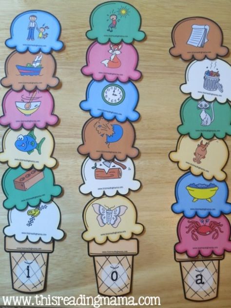 sorting short vowel ice cream cones - 3 short vowels Kindergarten Vowels, Short Vowel Activities, Vowel Activities, Long Vowel, Long Vowels, Kindergarten Centers, Phonics Words, Phonics Kindergarten, Literacy Stations