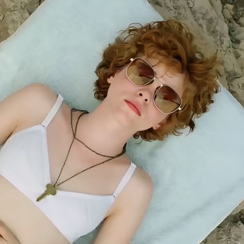 #BeverlyMarsh#IT#chapter1#icon Beverly Marsh, Queen Sophia, It The Clown Movie, 짧은 머리, Dream Hair, Round Sunglass Women, Cortes De Cabello Corto, Pretty Woman, Hair Inspo