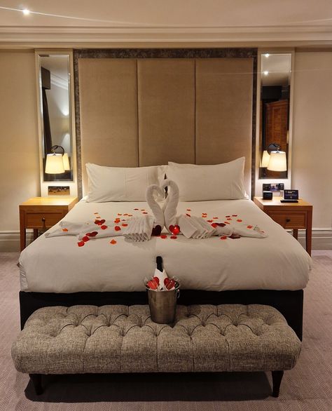 V A L E N T I N E ' S You'll find us relaxing here ❤️🌹🥂 What have you got planned? #romance #giftideas #couple #giftsforher #valentines #towelswans #rosepetals #datenight #romantic #lovestory #roses #loveislove #beautifulhotels #getaway #luxurytravel #luxuryhotel #boutiquehotel #luxury #instatravel #travelgram #vacation #luxuryhotels #tourism #holiday #relax #hotellife #hotelroom #rolltopbath Love Hotel, Majestic Hotel, Hotel Ideas, Roll Top Bath, Champagne Bar, Superior Room, 27th Birthday, Luxury Getaway, Bar Grill