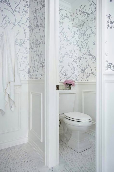 Suzie: Jennifer Worts Design - Water closet with F Schumacher Twiggy Silver Wallpaper, white ... Twiggy Wallpaper, Diy Cozinha, Makeover Kamar Mandi, Silver Bathroom, Bad Inspiration, Silver Wallpaper, Toilet Room, Water Closet, Transitional Bathroom