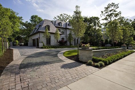 Fancy Front Yard Landscaping, U Shape Driveway Landscaping, Circular Driveway Landscaping, Circle Driveway Landscaping, Circle Driveway, Driveway Entrance Landscaping, Modern Front Yard, Driveway Design, Driveway Landscaping