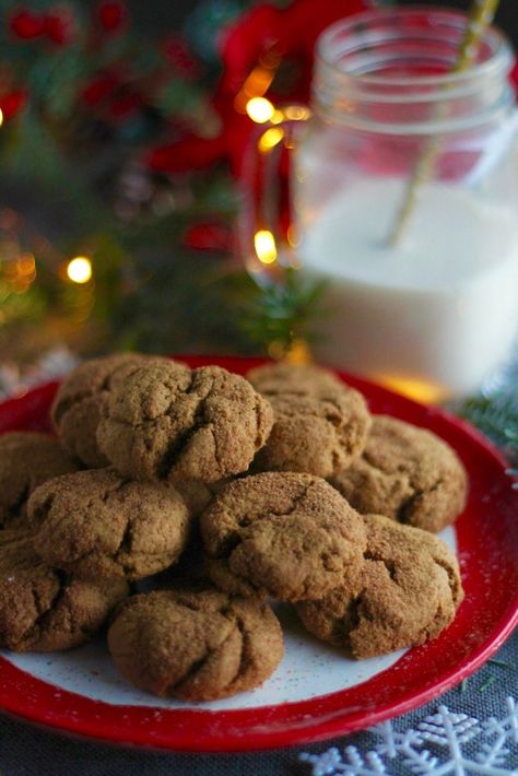 Soft and Chewy Gingerbread Cookies (AIP, Paleo) - these thick, sweet, and spicy gingerbread cookies are allergy-friendly and full of ginger, orange, cinnamon, and spice! | fedandfulfilled.com Soft And Chewy Gingerbread Cookies, Aip Paleo Desserts, Aip Cookies, Aip Baking, Chewy Gingerbread Cookies, Gluten Free Bagels, Aip Desserts, Cake Mug, Paleo Cookies