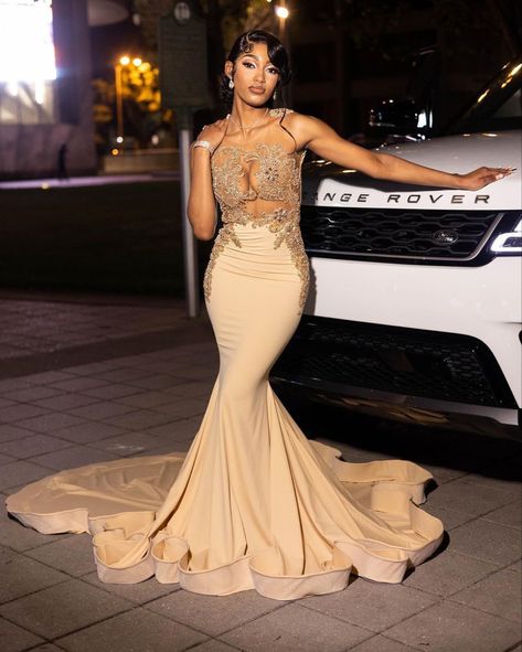 Tan Prom Dress, Champagne Prom Dress Mermaid, Tulle Applique, Champagne Prom Dress, Classy Prom, Prom Inspo, Gold Mermaid, Gold Prom Dresses, Gorgeous Prom Dresses