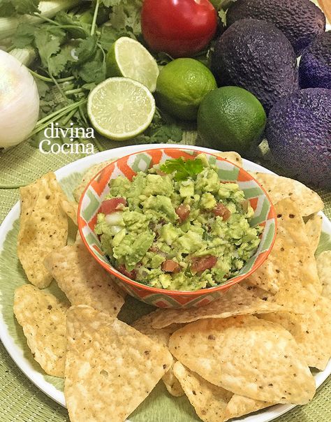 Guacamole, receta original - Receta de DIVINA COCINA Slow Food, Guacamole, Tacos, Chef, Healthy Recipes, Ethnic Recipes, The Originals, Essen