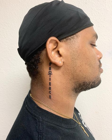 Patience Behind The Ear Tattoo Side Ear Tattoo For Men, Creative Word Tattoos, Tattoo Knot, Tattoo Horseshoe, Behind Ear Tattoo Men, Word Neck Tattoos, Tattoo Lavender, Tattoo Baddie, Tattoo Korean