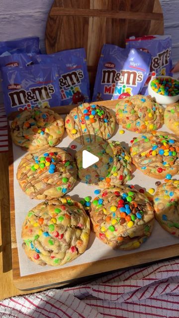 Baking and Cooking 🧑‍🍳 on Instagram: "MINI M&M NUTELLA COOKIES ❤️🍪 Week 3 of my cookie series & im bringing it back with one of my most viral recipes!! Recipe is at the end:) #nutella #cookies  @scarlactive" Lava Cookies, M M Cookies, M And M, Nutella Cookies, Best Cookie Recipes, Chocolate Covered, Christmas Cookies, In The Middle, Nutella