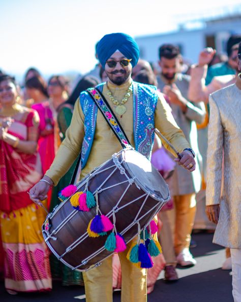 Baraat 🎉 “A Baraat is the groom’s procession into the wedding ceremony. The procession signifies an age-old tradition of the groom who would travel an average of five to seven days to his bride to be home.” -@Mandala Weddings Magazine #international #dubaiwedding #punjabi #punjabiwedding #shadi #mehndidesign #shendi #barat #baraatwedding #indianbaraat #baraattime #family #friends #wedding #party #celebration #baraatgroom #groom #aproposcreationsbaraat #apropos #creations Mandala Wedding, Dubai Wedding, Friends Wedding, Punjabi Wedding, Party Celebration, Seven Days, Wedding Magazine, Bride To Be, New Years Party