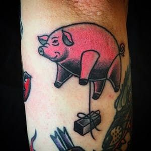 Pink Floyd Animals Tattoo, Pink Floyd Tattoo Lyrics, Pink Floyd Tattoo Art, Pink Floyd Pig, Traditional Tattoo Filler, Pink Floyd Tattoo, Pink Floyd Lyrics, Pink Floyd Albums, Pink Floyd Art