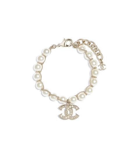 White Crystal Bracelet, Chanel Bracelet, Silver Jewellery Indian, Chanel Official, Chanel Official Website, Expensive Jewelry, Chanel Jewelry, Jewelry Lookbook, 925 Silver Jewelry