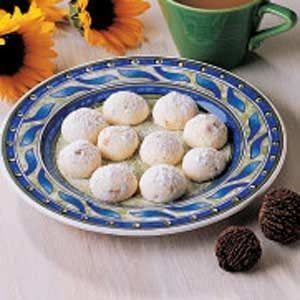 Black Walnut Butter Cookies Walnut Recipes Dessert, Kolacky Cookies, Butterhorns Recipe, Black Walnut Cookies, Black Walnuts Recipes, Wedding Cookies Recipe, Walnut Cookie Recipes, Wedding Mexican, Walnut Butter