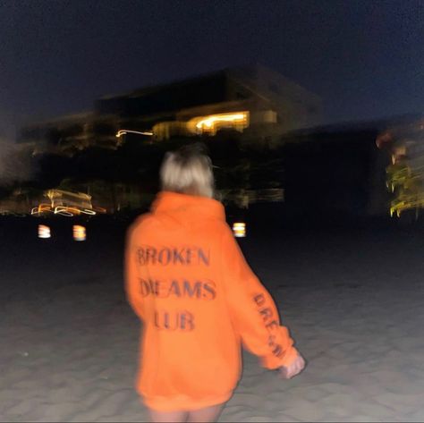 Beach Hoodie Aesthetic, Hoodie Beach Pictures, Selfie Hoodie, Merch Photoshoot, Beach Selfie, Beach Hoodie, Beach Sweatshirt, Broken Dreams, Beach At Night