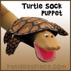 Puppet Crafts Kids Can Make Turtle Puppet Craft, Turtle Puppet, Socks Puppet, Sock Puppet, Homemade Puppets, How To Make Socks, Diy Sock Toys, Puppets For Kids, Sock Puppets