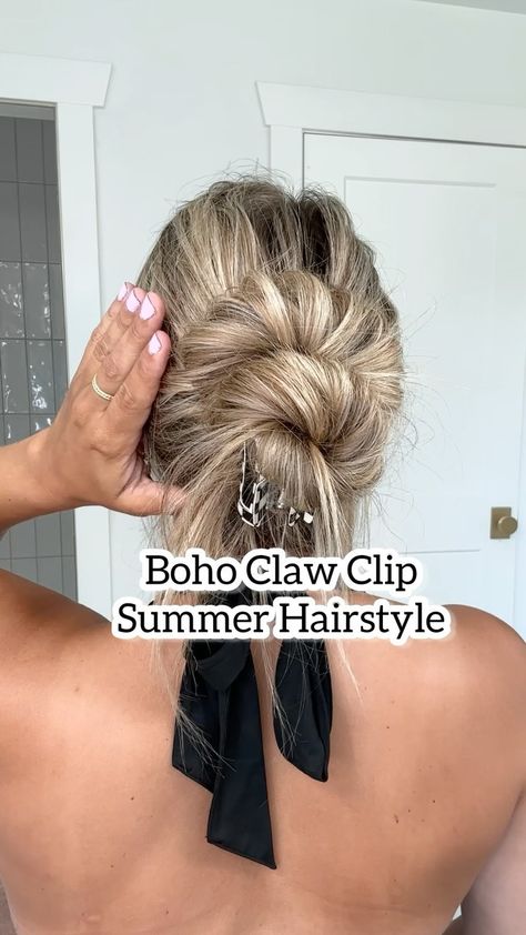 Lainey Ostrom | True story 😄I was trying to do a different hairstyle and did this one instead. I love how it turned out. Such a pretty boho, summer updo… | Instagram Summer Updo, Quick Updo, Quick Updos, Boho Updo, I Had A Dream, Updo Tutorial, Updo Styles, Updo Hairstyle, Short Hair Updo