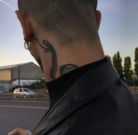 Tattoo On Back Of Neck, Black Snake Tattoo, Tattoo On Back, Back Of Neck Tattoo, Demon Tattoo, Forearm Sleeve Tattoos, Neck Tattoo For Guys, Best Friend Tattoos, Black Snake