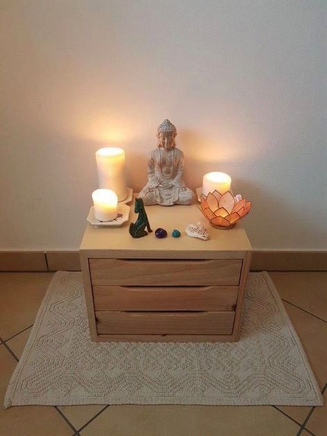 Meditation Room Design, Home Yoga Room, Yoga Meditation Room, Deco Zen, Meditation Room Decor, Meditation Corner, Meditation Rooms, Zen Room, Meditation Altar