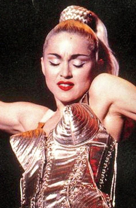 Madonna-Cone-Bra-Costume Madonna Outfits, Madonna Images, Madonna Costume, Madonna Fashion, Face Magazine, The Face Magazine, Madonna Photos, Blonde Ambition, Nostalgic Pictures