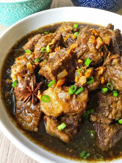 Beef Pares (Beef Brisket Stew - Instant Pot or Stovetop) - PinoyBites Asian Beef Brisket Recipes, Pares Recipe Beef, Beef Pares Recipe, Beef Brisket Stew, Brisket Stew, Beef Pares, Braised Beef Stew, Pinoy Recipe, Boiled Beef