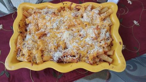 A quick casserole using leftover ingredients turns meatloaf, pasta, 2 kinds of cheese, and spices into a whole new meal. Leftover Meatloaf Recipes, Leftover Beef Recipes, Quick Casserole, Quick Casseroles, Meatloaf Casserole, Leftover Meatloaf, Leftover Beef, Homemade Pastries, Ground Beef Casserole