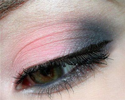 Image detail for -Cute soft pink eyeshadow with soft grey shadow, perfect eyemakeup ... Pink Eyeshadow Looks, Pink Eye Shadow, Grey Eye Makeup, Makeup 40, Summer Makeup Trends, Pink Eyeshadow Look, Makeup Tip, Pink Eye Makeup, Red Eyeshadow