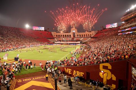 Usc College, Claremont Mckenna College, Reed College, College Goals, College Necessities, College Vision Board, Usc Football, College Aesthetic, Dream College