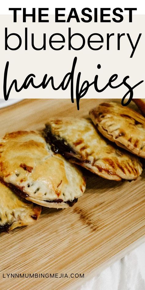 Easy 3 Ingredient Blueberry Hand Pies! | @lynnmumbingmejia Recipes For Blueberries, Baking With Blueberries, Bluberry Pie, Recipes With Blueberries, Blueberry Ideas, Blueberry Recipes Easy, Blueberry Pie Filling Recipes, Blueberry Dessert Recipes, Blueberry Baking