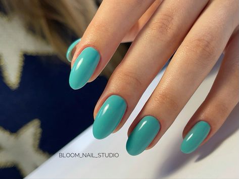 Aqua Almond Nails, Aqua Nails, Minimal Nails Art, Fantasy Nails, Christmas Gel Nails, Minimal Nails, Casual Nails, Really Cute Nails, Summer Acrylic Nails