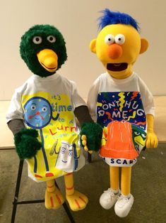 T-SHIRTS — BECKY AND JOE Becky And Joe, Yellow Cartoon Characters, Hug Me Please, Don't Hug Me I'm Scared Fanart, Yellow Cartoon, Yellow Guy, Red Guy, Silly Puppets, Dont Hug Me