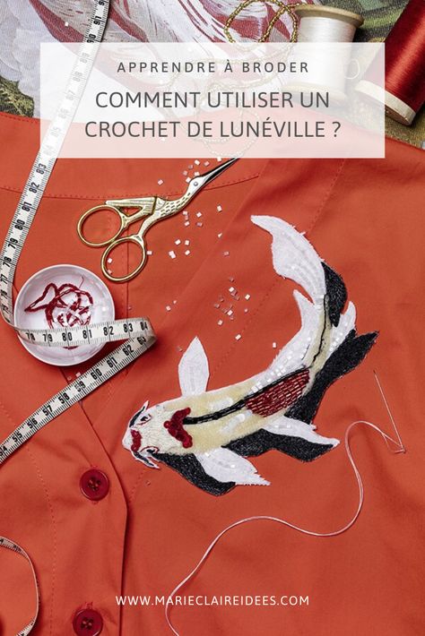 Ce joli poisson d'avril est l'occasion idéale pour s'essayer à la broderie avec un crochet Lunéville Diy Broderie, Marie Claire, Graphic Tshirt, Crochet