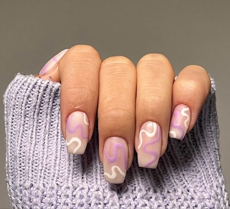 Minimalist Nail Art Lines, Nail Art Lines, Nailart Aesthetic, Minimalist Nail, Minimalist Nail Art, Nails Now, Purple Nails, Long Nails, Nail Art