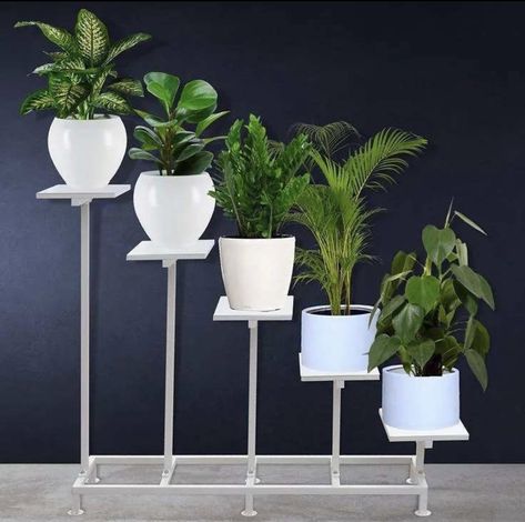 Flower Stand Ideas Outdoor, Flower Pot Stand Outdoor, Outdoor Metal Plant Stands, Modern Decor Accessories, Flower Pot Stand, Iron Plant Stand, Stand Flower, Support Pour Plante, Plant Stands Outdoor