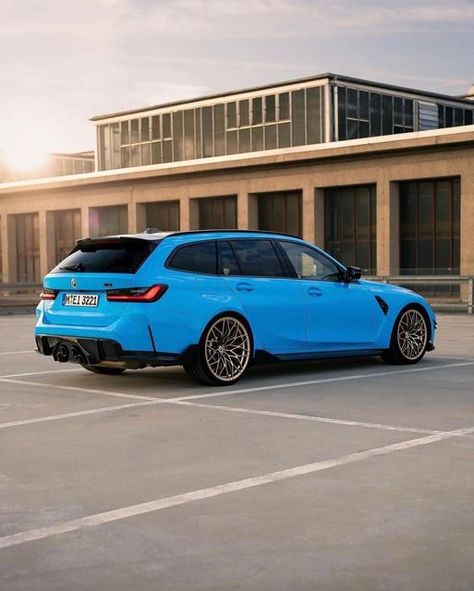 Blue Bmw, Bmw M Series, Bmw Wagon, Touring Car Racing, Bmw M1, Custom Bobber, Bmw Series, Bmw M4, German Cars