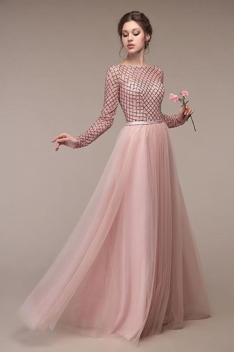 Party Dresses For Women Wedding, Forest Green Bridesmaid, Lehengas Designs, Sparkles Dress, Dresses For Women Wedding, Bridesmaid Skirts, Dress Engagement, Bridesmaid Dresses With Sleeves, Pink Evening Dress