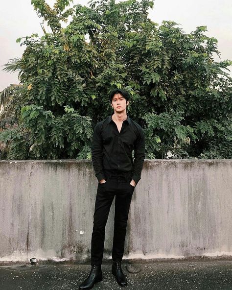 Black Shirt Combination, Black Shirt Outfit Men, Black Shirt Outfits, Shirt Combination, Korean Street Fashion Men, Black Outfit Men, Polo Shirt Outfits, Shirt Outfit Men, Stylish Men Casual