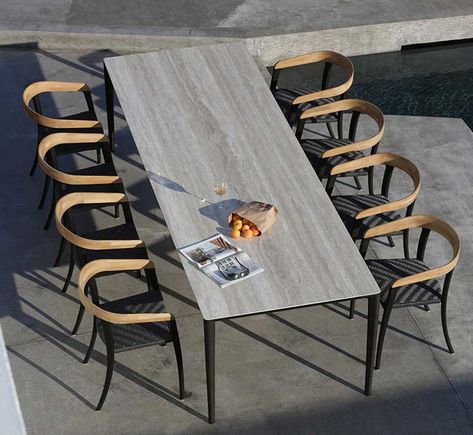 Small Square Dining Table, Modern Outdoor Table, Modern Garden Furniture, Luxury Garden Furniture, Royal Botania, Outdoor Living Furniture, Luxury Outdoor Furniture, Mesa Exterior, Modern Outdoor Furniture