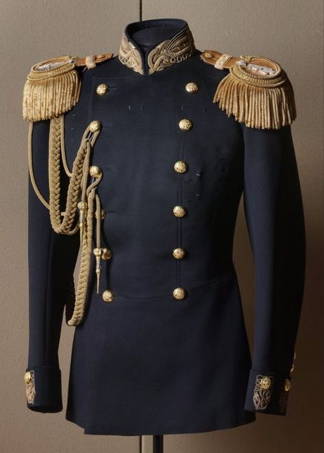 Military Dress Uniform, Band Uniforms, Hermitage Museum, Royal Clothing, Military Uniforms, Royal Outfits, Military Uniform, Character Outfits, Historical Fashion