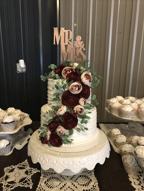 Rustic buttercream wedding cake with burgundy and blush flowers including a rose gold topper. Made by Teresa Lynn Cakes LLC Morton Arboretum Wedding, Blush And Burgundy Wedding, Burgundy Wedding Cake, Blush Wedding Cakes, Wedding Cake Fresh Flowers, Wedding Cake Roses, Buttercream Wedding Cake, Wedding Cakes Blue, Wedding Cake Rustic