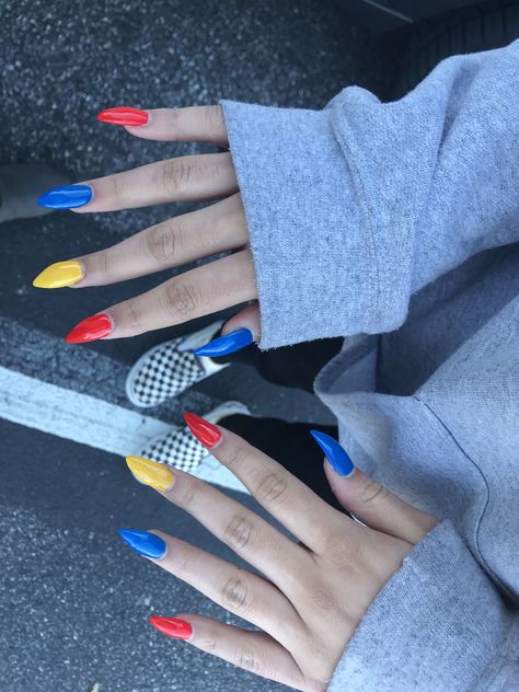 Red Blue And Yellow Nails, Primary Colors Nails, Red Blue Yellow Nails, Nails Primary Colors, Clowncore Nails, Primary Color Nails, Nails Acrylic Blue, Serengeti Safari, Better Nails