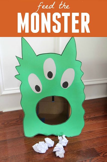 Toddler Approved!: Feed the Monster Game for Toddlers Birthday Games For Toddlers, Toddler Halloween Games, Monster Tutorial, Handprint Halloween, Craft Monster, Feed The Monster, Toddler Party Games, Game For Toddlers, Halloween School Treats