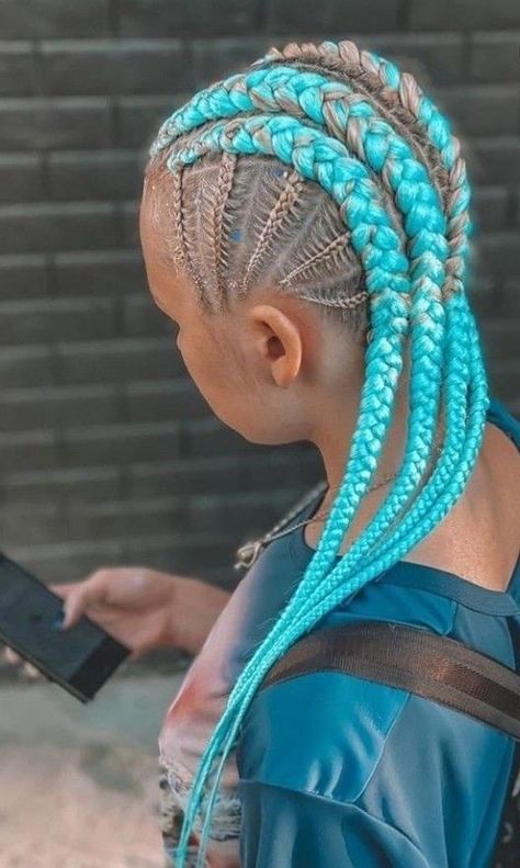 Festival Hair Braids, Hairstyles Cornrows, Two Braid Hairstyles, Shaved Hair Designs, Hair Tinsel, Hair Color Streaks, Beautiful Braided Hair, Braids Hairstyles Pictures, Braid In Hair Extensions