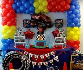 27 ideas para decorar un cumpleaños de Blaze the monster machine Blaze Party Decorations, Bolo Blaze, Toddler Birthday Party Themes, Blaze Birthday Party, Blaze Party, Blaze The Monster Machine, Blaze Birthday, Cars Birthday Party, Boys Birthday Party Decorations